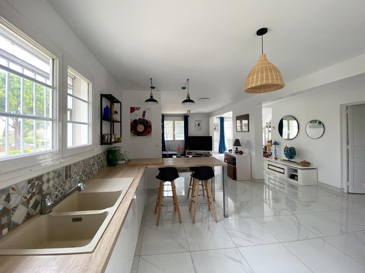 Magnifique Villa Avec Piscine Вилньов-ле-Магелон Екстериор снимка